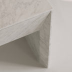 Axis Carrara