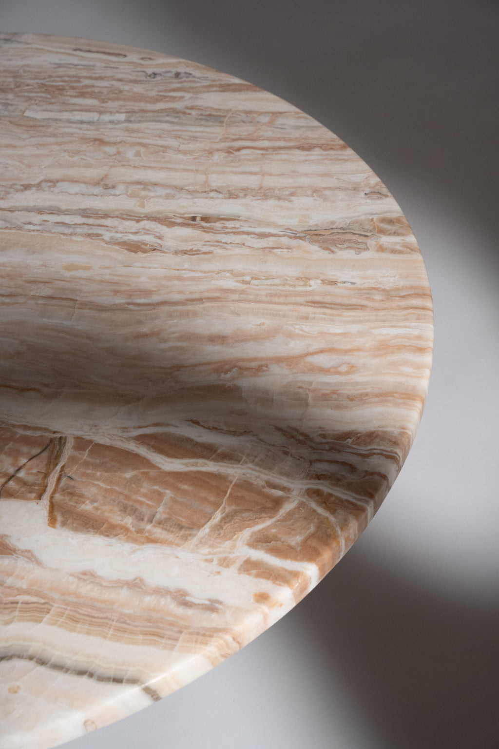Circa Tiramisu travertine